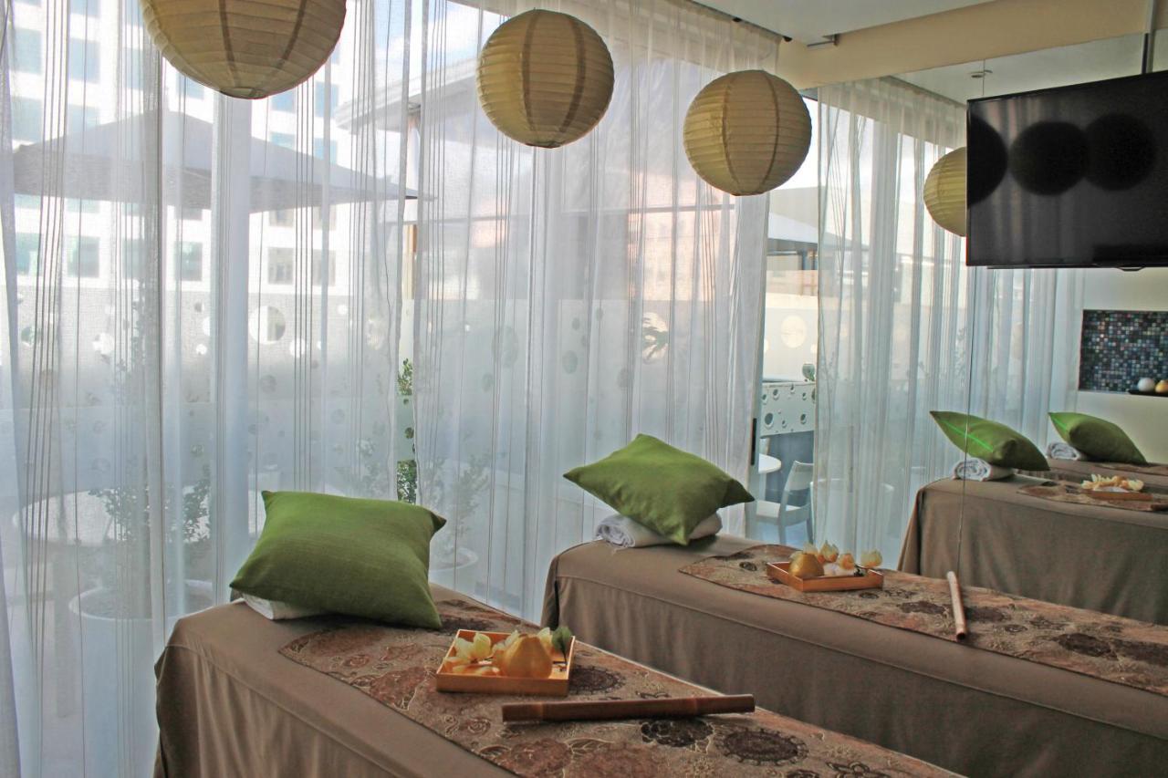 Hotel 100 Luxury Suites By Preferred Bogota Luaran gambar The interior of the restaurant