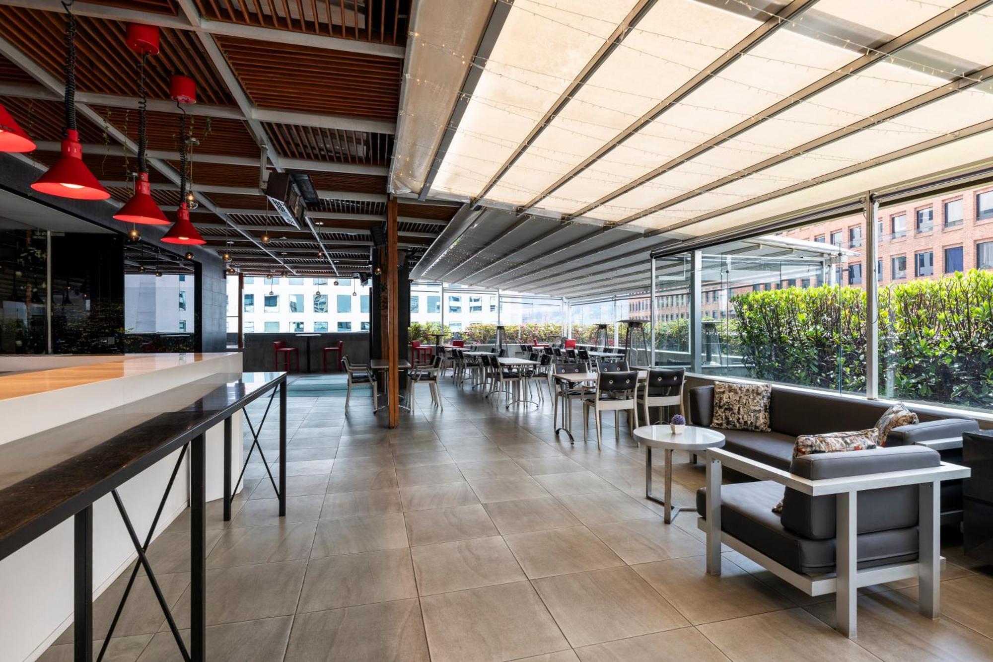 Hotel 100 Luxury Suites By Preferred Bogota Luaran gambar The 10th floor of the building