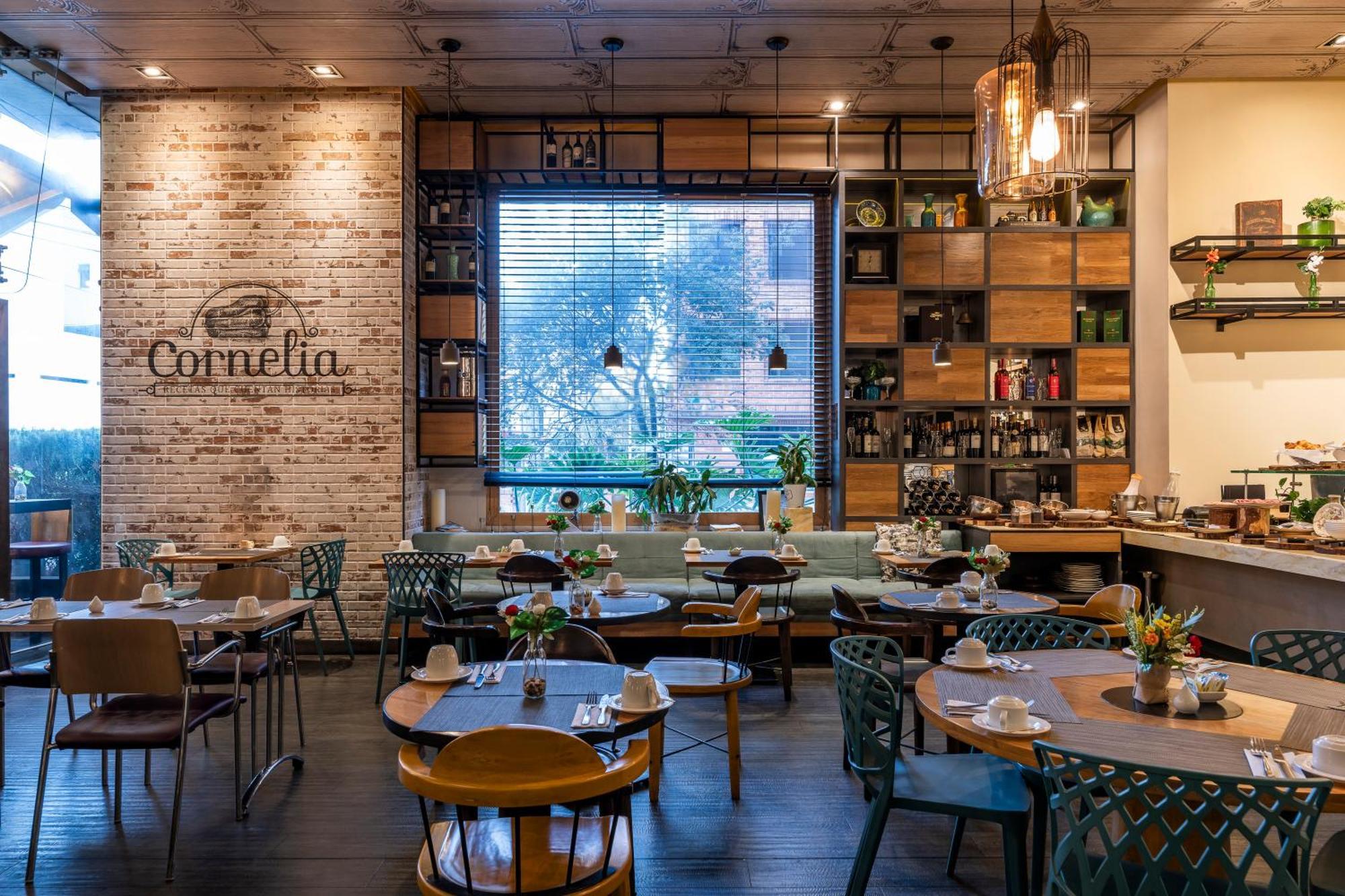 Hotel 100 Luxury Suites By Preferred Bogota Luaran gambar Cornelia restaurant