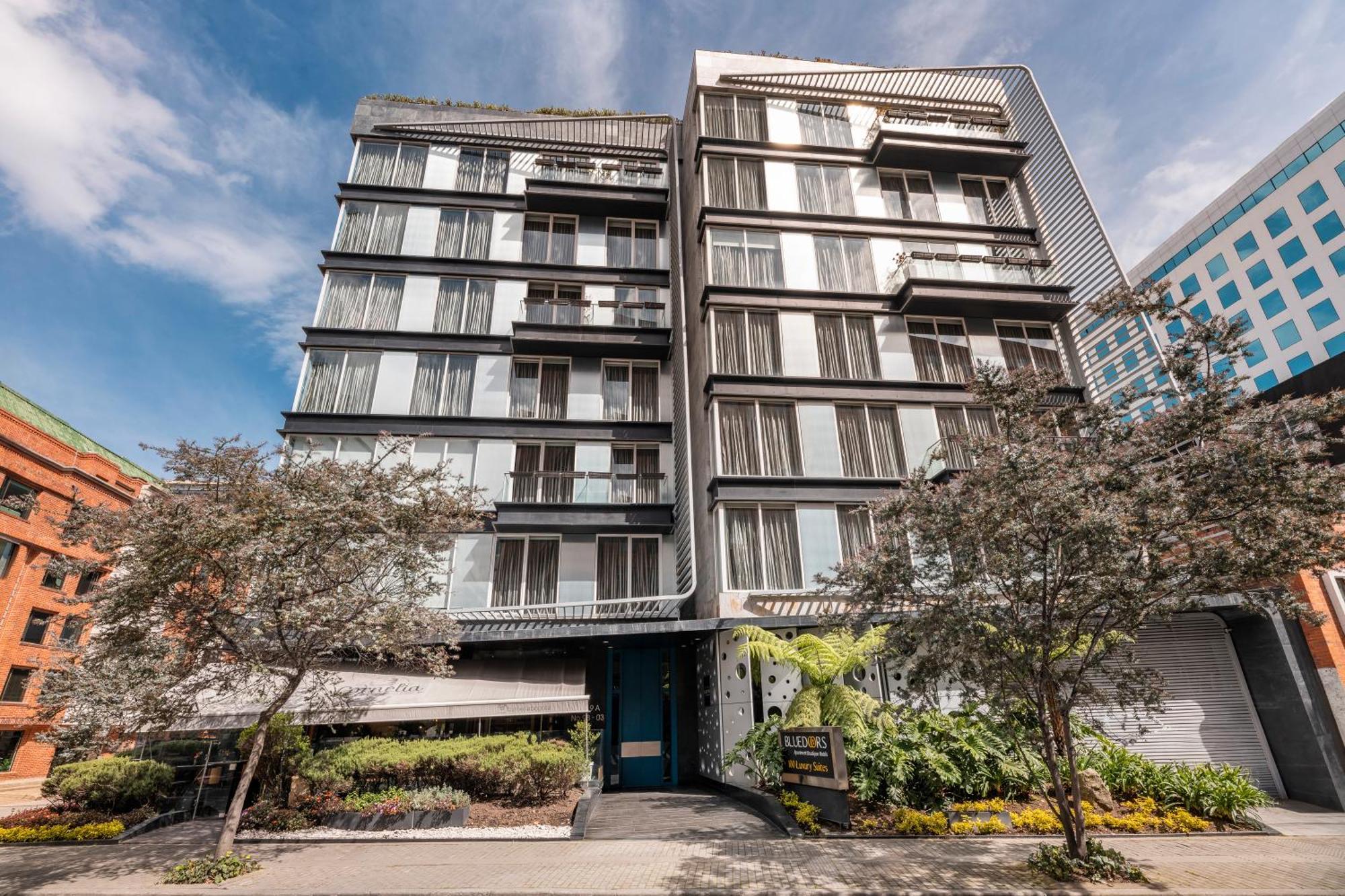 Hotel 100 Luxury Suites By Preferred Bogota Luaran gambar The building in 2019