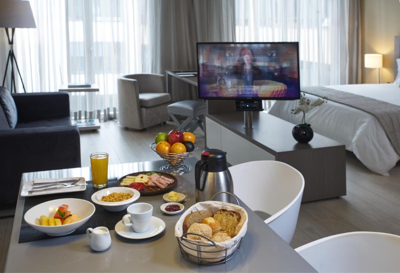 Hotel 100 Luxury Suites By Preferred Bogota Luaran gambar A room at the hotel