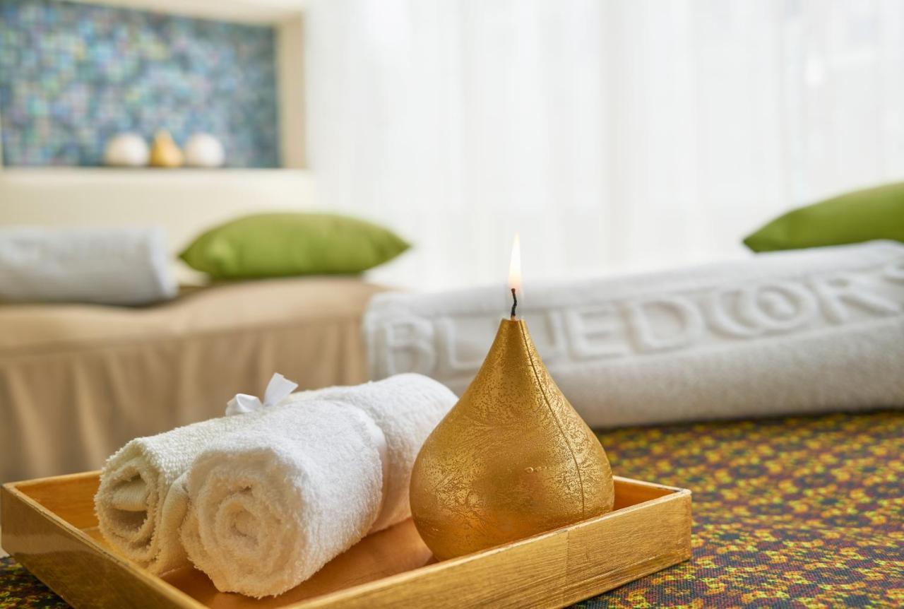 Hotel 100 Luxury Suites By Preferred Bogota Luaran gambar A spa treatment room